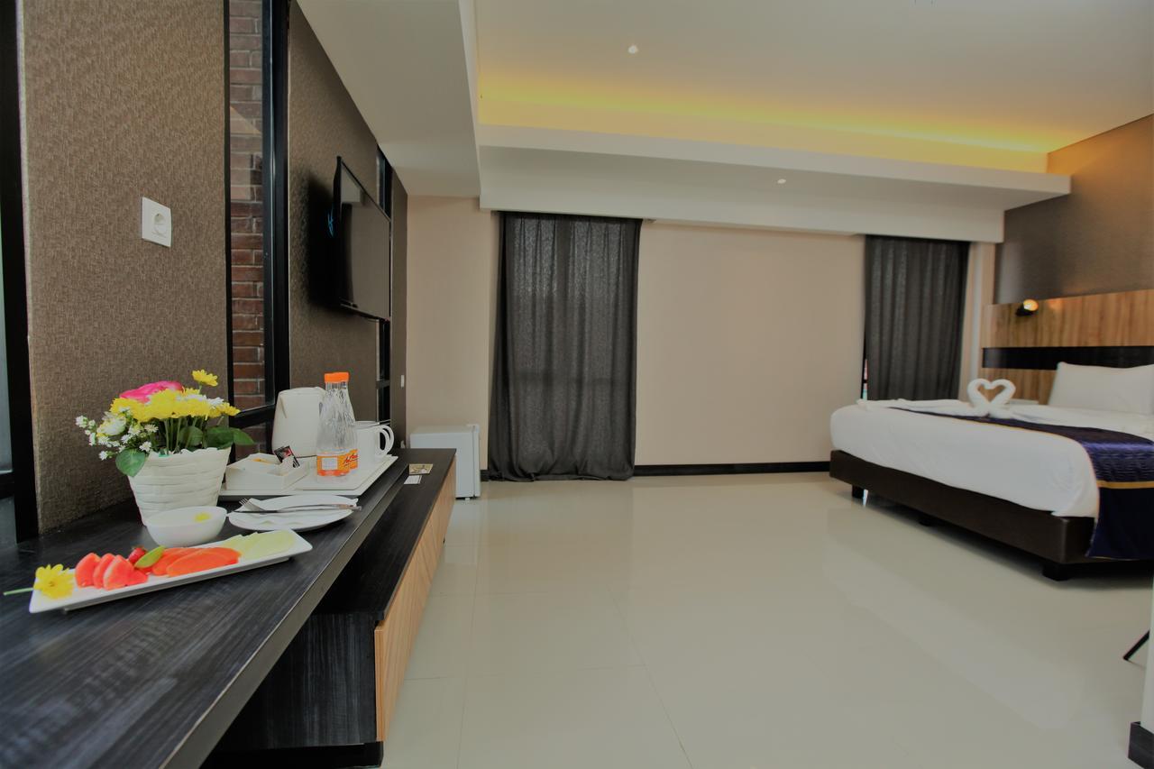 Fitra Hotel Majalengka Exterior foto